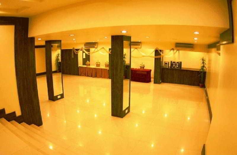 נאגפור Hotel Siddhartha Inn מראה חיצוני תמונה