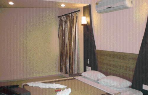 נאגפור Hotel Siddhartha Inn מראה חיצוני תמונה